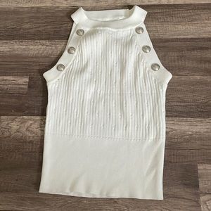 Brand-new! Perfect for a comfy looking outfit!